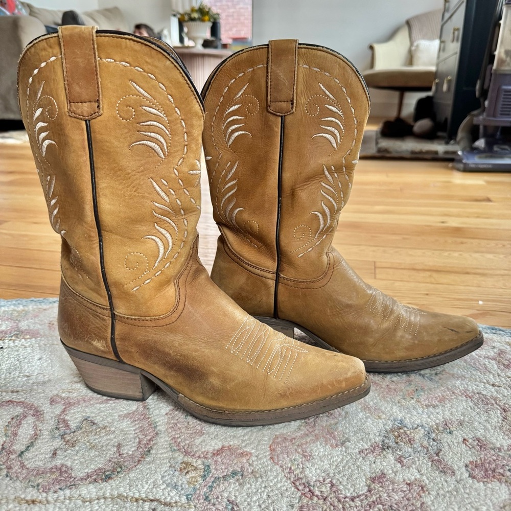 Tan Western Cowboy Boots